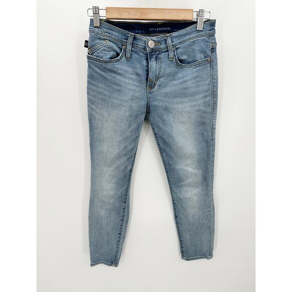 Rock & Republic Jeans Women 4 SHORT Blue Berlin Light Wash Denim Cotton Blend - Picture 8 of 8